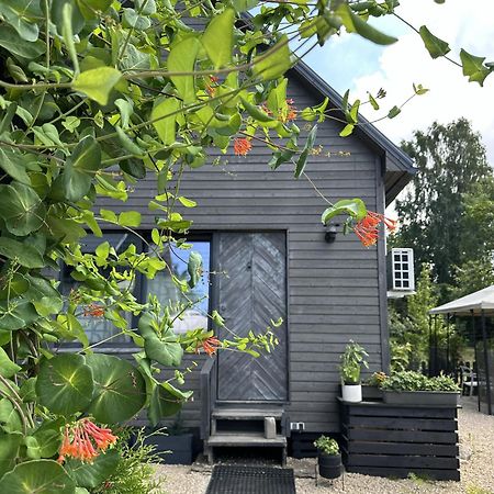 Amazing Little House On An Island With Garden Villa Рига Екстериор снимка