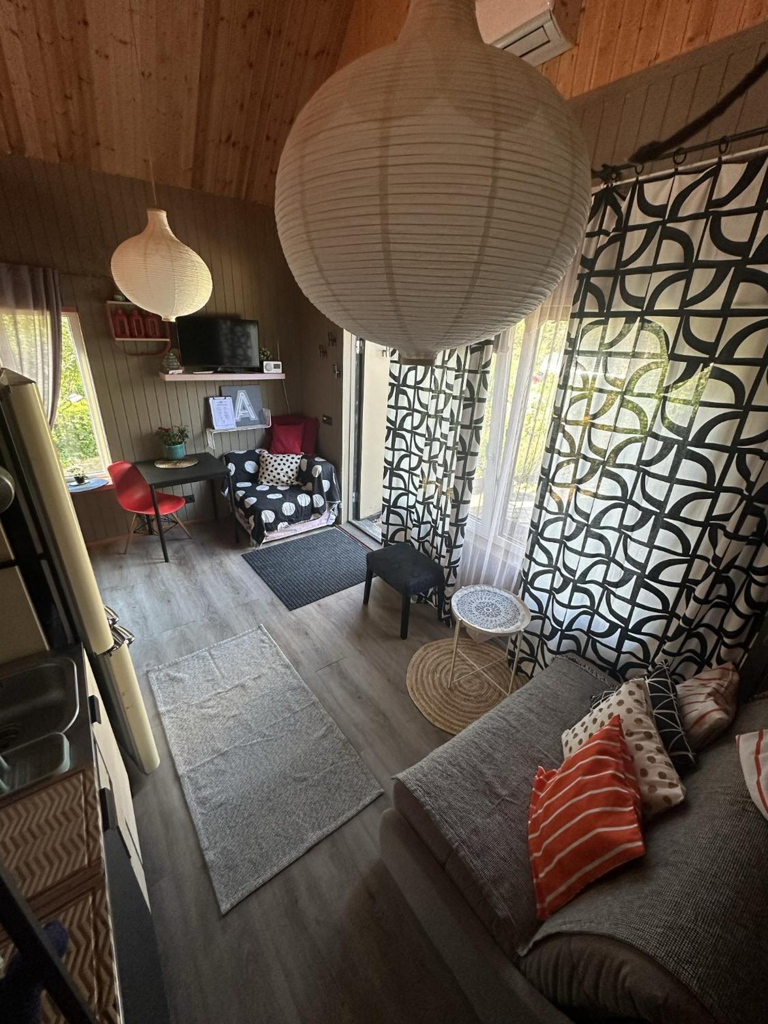 Amazing Little House On An Island With Garden Villa Рига Екстериор снимка