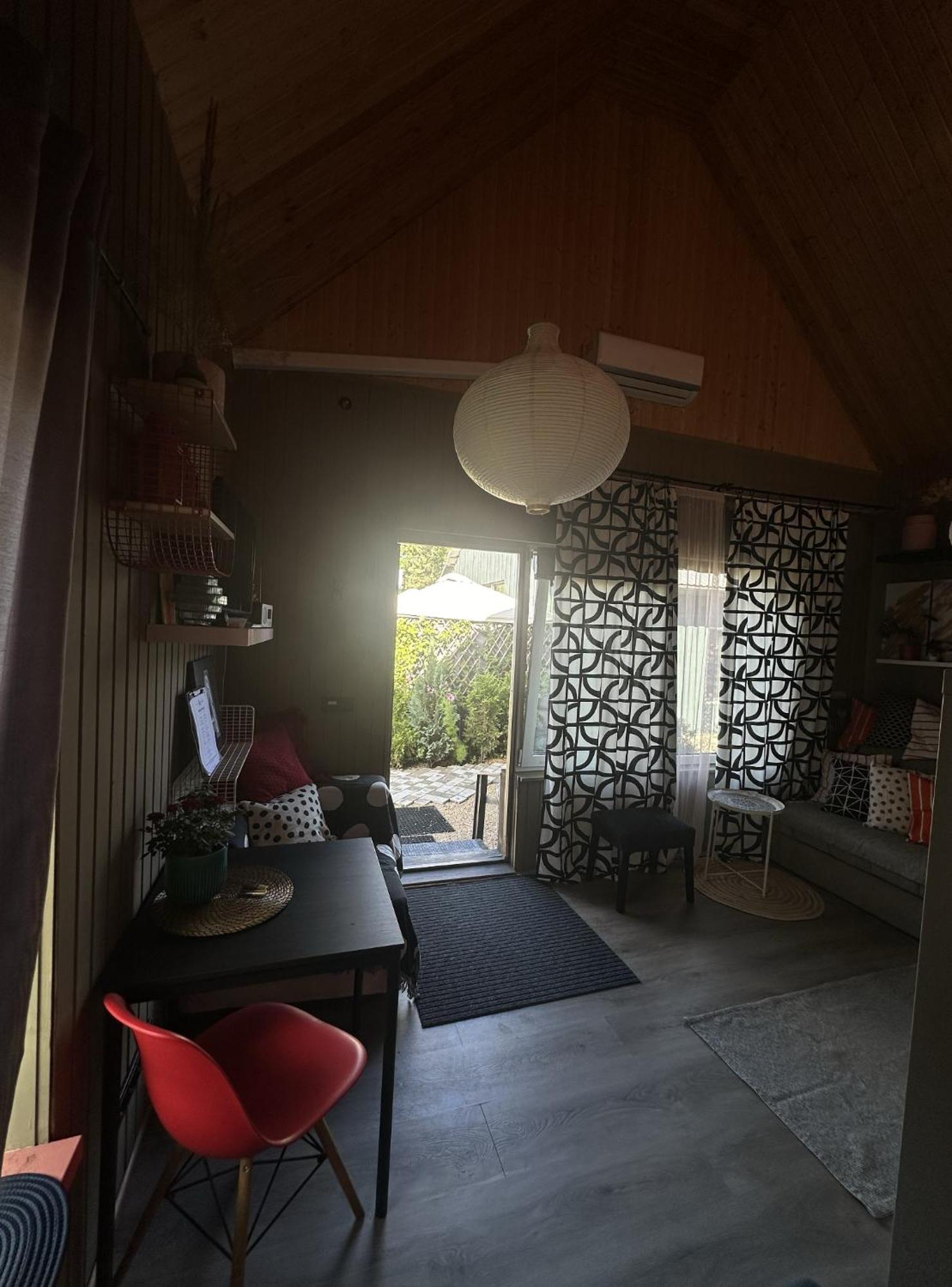 Amazing Little House On An Island With Garden Villa Рига Екстериор снимка